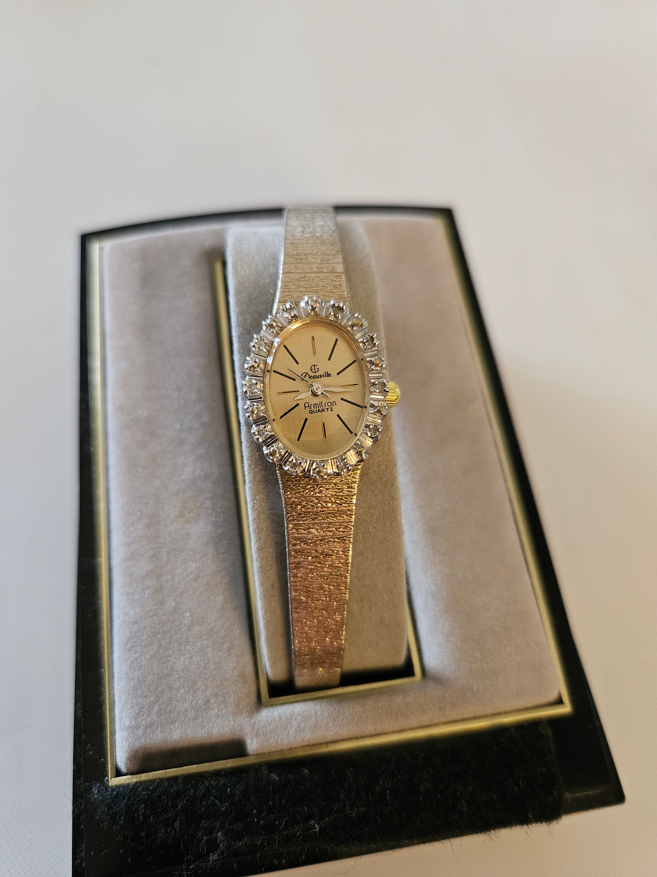 Deauville armitron hotsell quartz watch