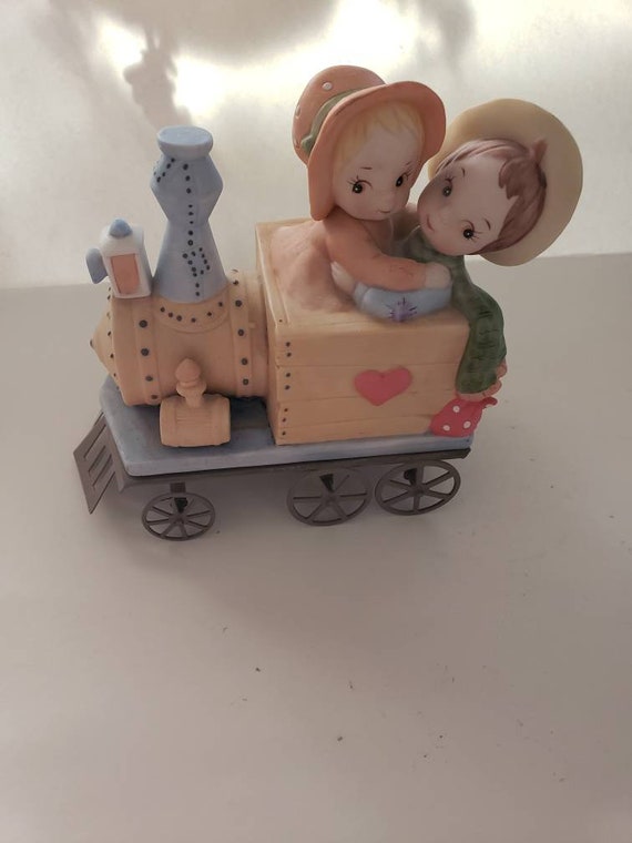 Lefton Musical Figurine Plays on the Road Again Etsy