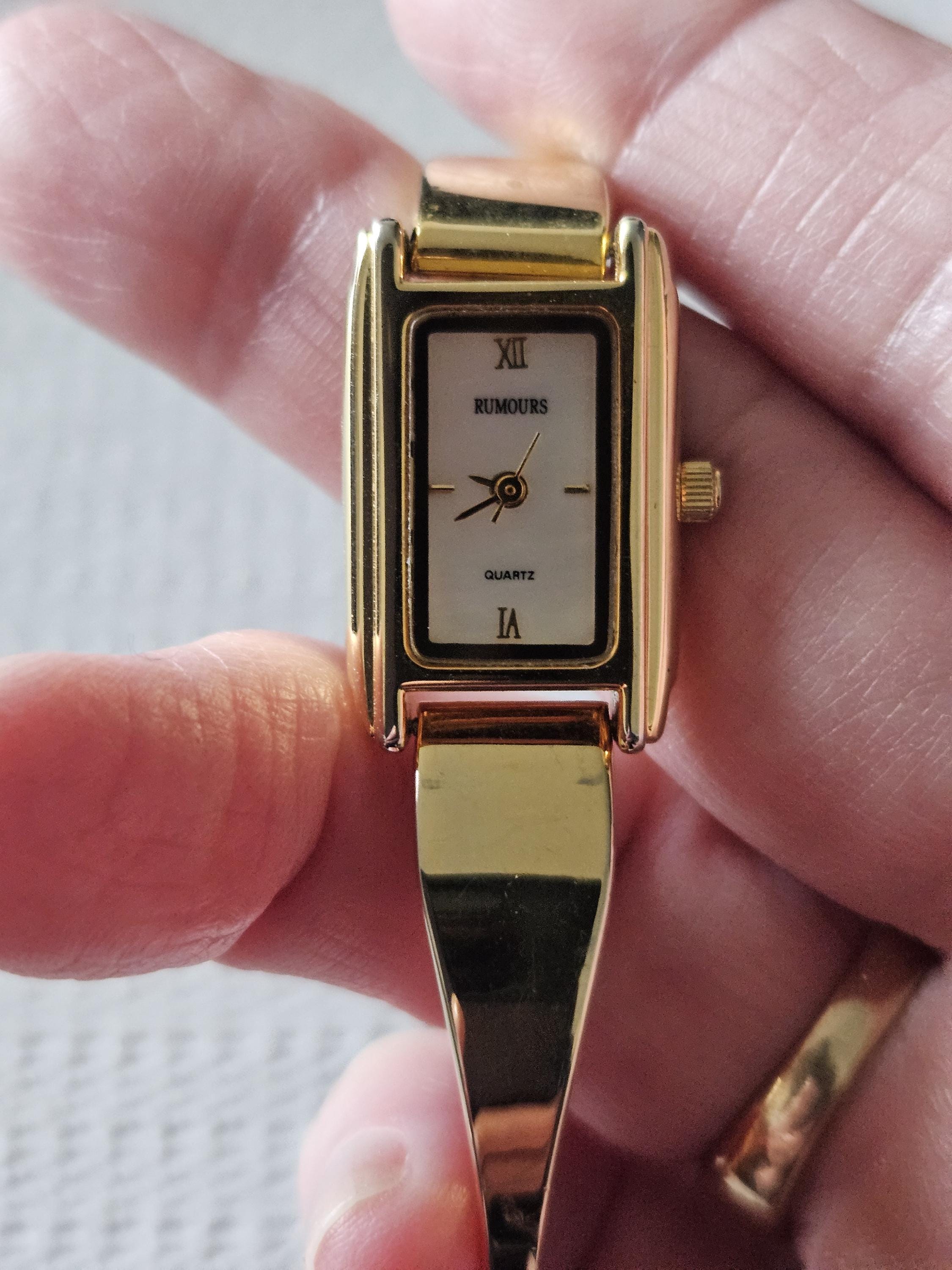 LADIES RUMOURS METAL STRETCHY BAND WRISTWATCH CA 00630 Rumors Ladies Watch with Stainless Steel Strap - TikTok Shop main image 2