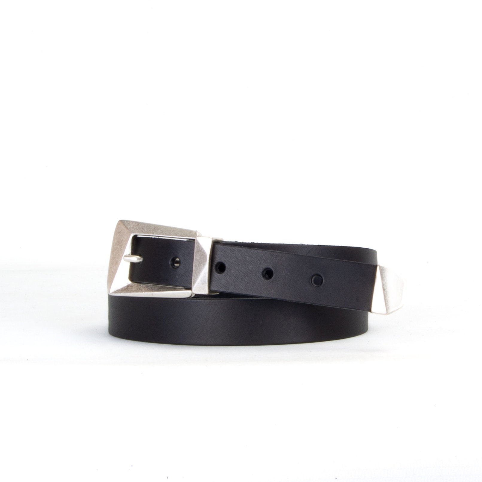 Handmade Geometric Black Leather Belt, Silver Buckle Loop  display picture 3