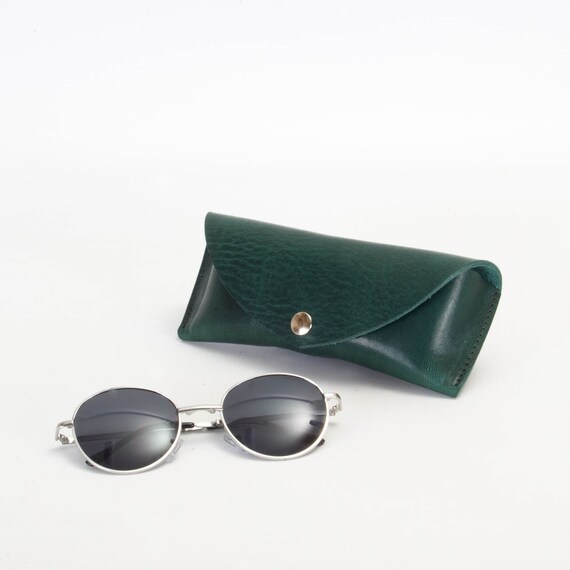 Handmade Green Leather Glasses Case, Full Grain Italian Veg  display picture 1