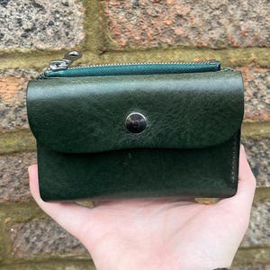 SALE | Green Leather Purse | Leather Wallet with Coin Purse | Sustainable Leather Cash and Card Purse