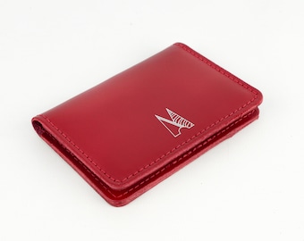 Tarjetero de piel roja hecho a mano // Billetera fina para tarjetas de crédito y viajes // Billetera fina personalizada