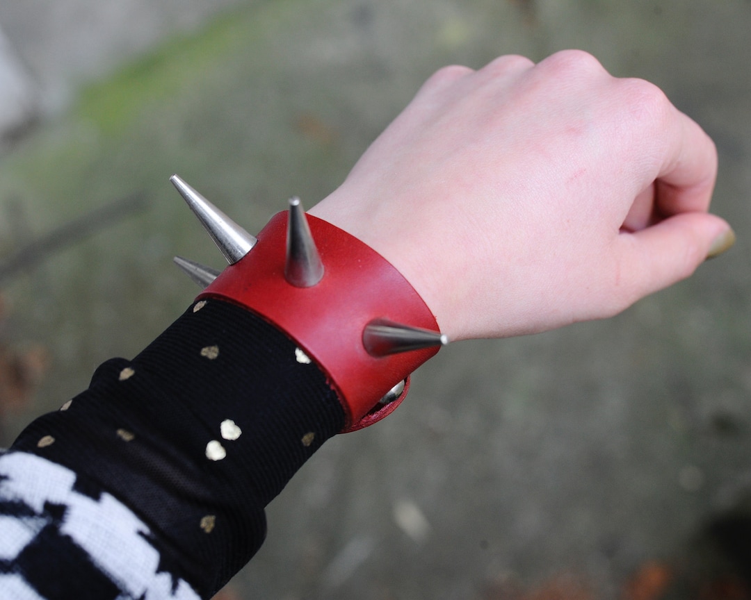 アクセサリー wristband studs punk vintage kmrii punk wristband vintage gothic skull bracelet wide sleeve