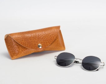 Rustic Leather Glasses Case | Full Grain Leather Sunglasses case | Tan Handmade Glasses Pouch | Sustainable Vegetable Tanned Leather