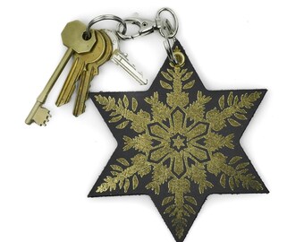 Handgemachte Leder Schneeflocke Schlüsselanhänger | Heat Stamped Taschenanhänger
