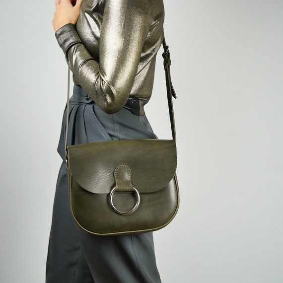olive leather crossbody bolsa