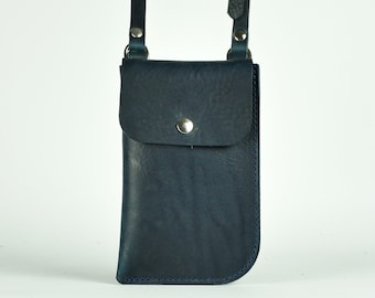 mobile pouch with sling