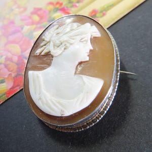 Attractive Victorian Silver Shell Cameo Brooch, Pendant, Italian