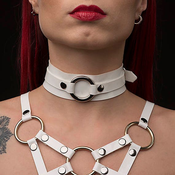 White faux choker leather collar 