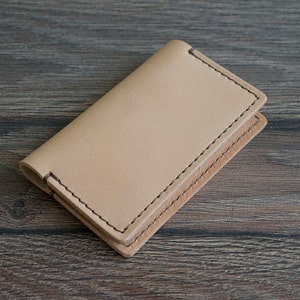 Fait à la main en cuir pliable Minimaliste Slim Wallet Porte-carte de visite tanné végétal-fait à la main- ivoire