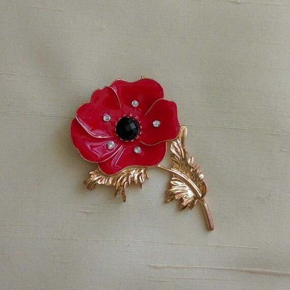 Red Poppy Rememberance Magnetic Pin