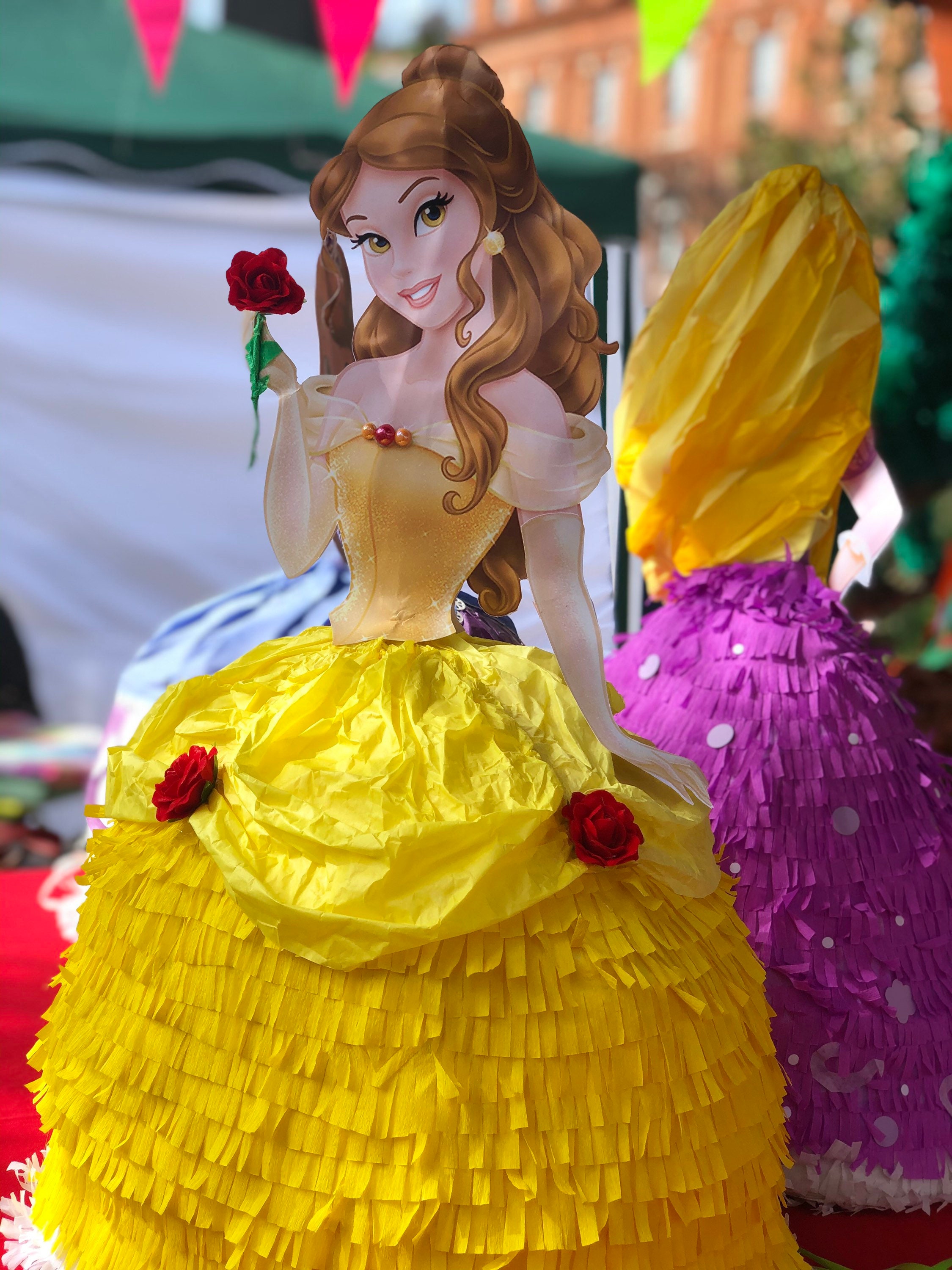 Piñata princesse Belle Etsy