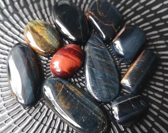 Tiger eye cabochons in different colors 250 Ct / 10 pcs