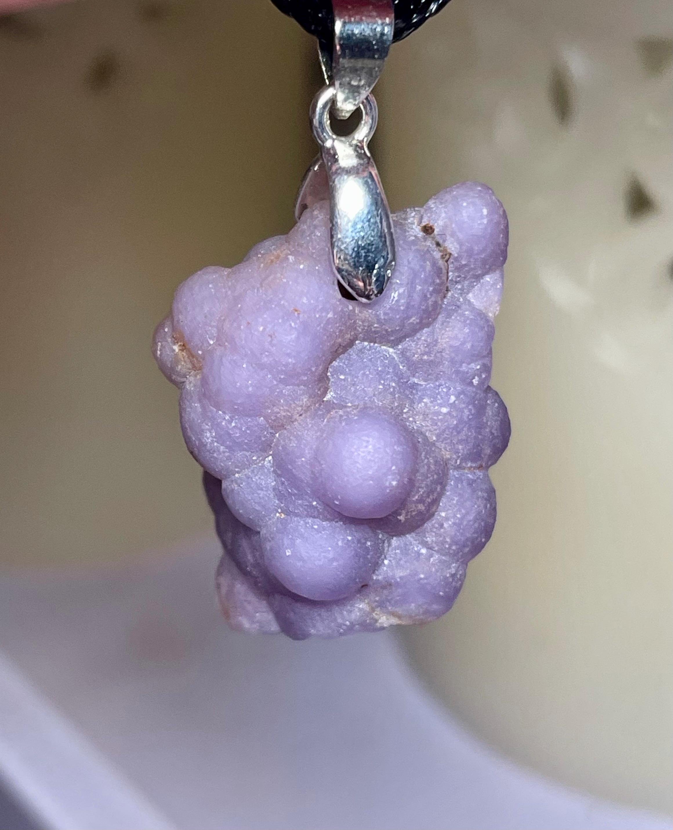 Sculpture, Petite grappe de raisin de Pierres dures - 10 cm - Agathe