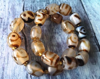 Tibetisches Ritualarmband mit natürlichen Achat-DZi-Perlen