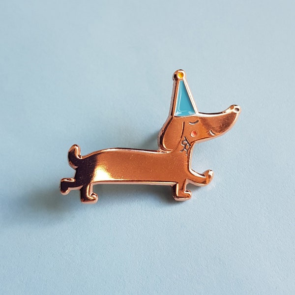 Sausage dog pin - soft enamel teckel pin, copper dachshund badge, dog lapel pin