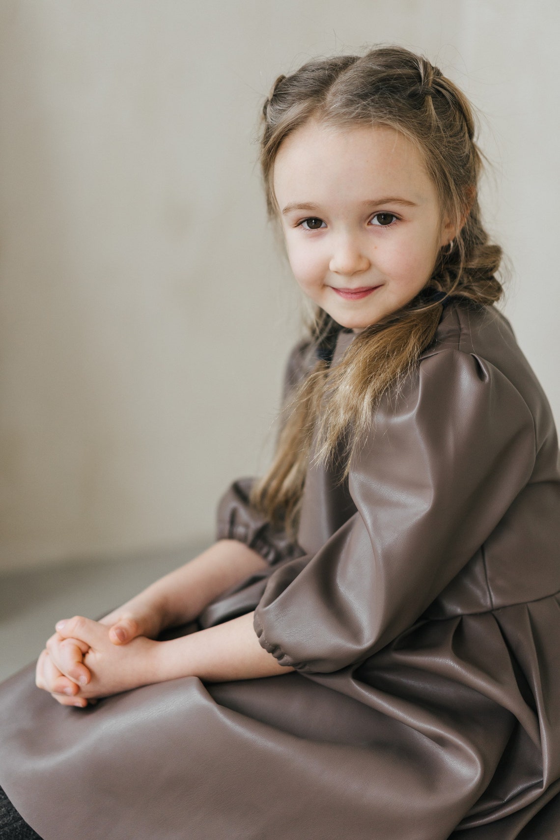 Kunstleder Grau-Beige Smart Kleid für Mädchen / Mädchen Party | Etsy