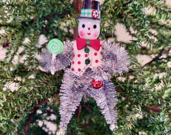 Handmade Snowman Ornament, Bump Pipe Cleaner Snowman, Feather Tree Ornament