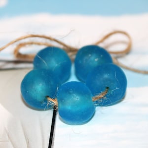 African handcraft, glass beads, Krobo beads, blue, Ghana, trade beads, 13 mm, 5 Peace Beads
