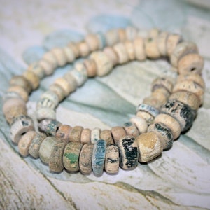 Nila trade beads, old antique beads, antique Djenne Nila glass beads:, strand approx. 36 cm