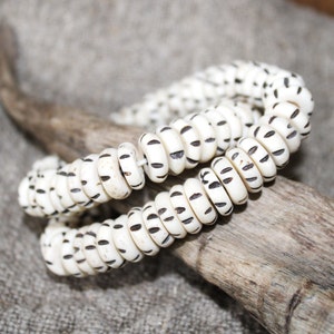 Handmade beads, vintage beads, retro beads, bone beads, natural oxbone beads, rondelles, flat round, 20 pieces