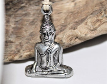 Pendant, Tibetan pendant, Buddha amulet, antique pendant