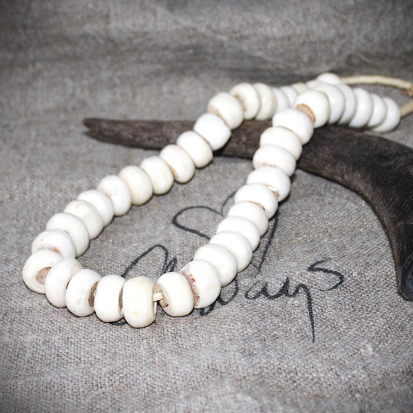 Rinderknochen Perlen, Kettenstrang, 54 cm lang