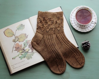 September Woods - an autumn sock knitting pattern