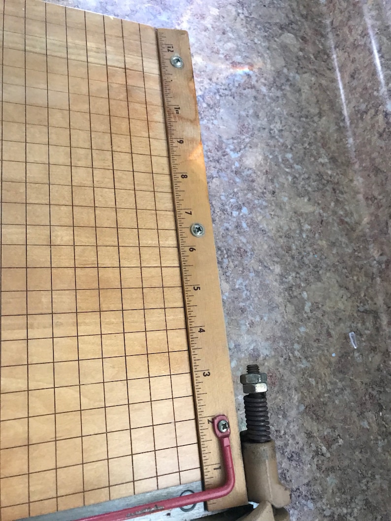 1132-12 in solid Ingento Paper Cutter No vintage pappercutter