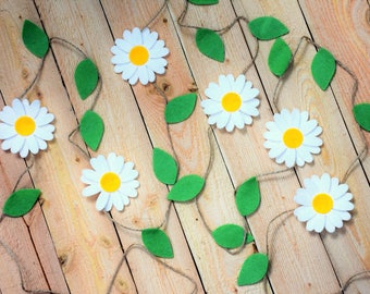 Felt daisy garland wedding decoration / decor / farm barn park rustic country garden party wedding