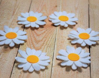 Set of 6 felt daisys - rustic country farm garden wedding party table decoration / centerpieces / empelishment