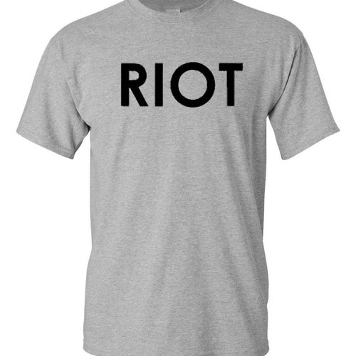 Mac's RIOT T-shirt It's Always Sunny in Philadelphia - Etsy