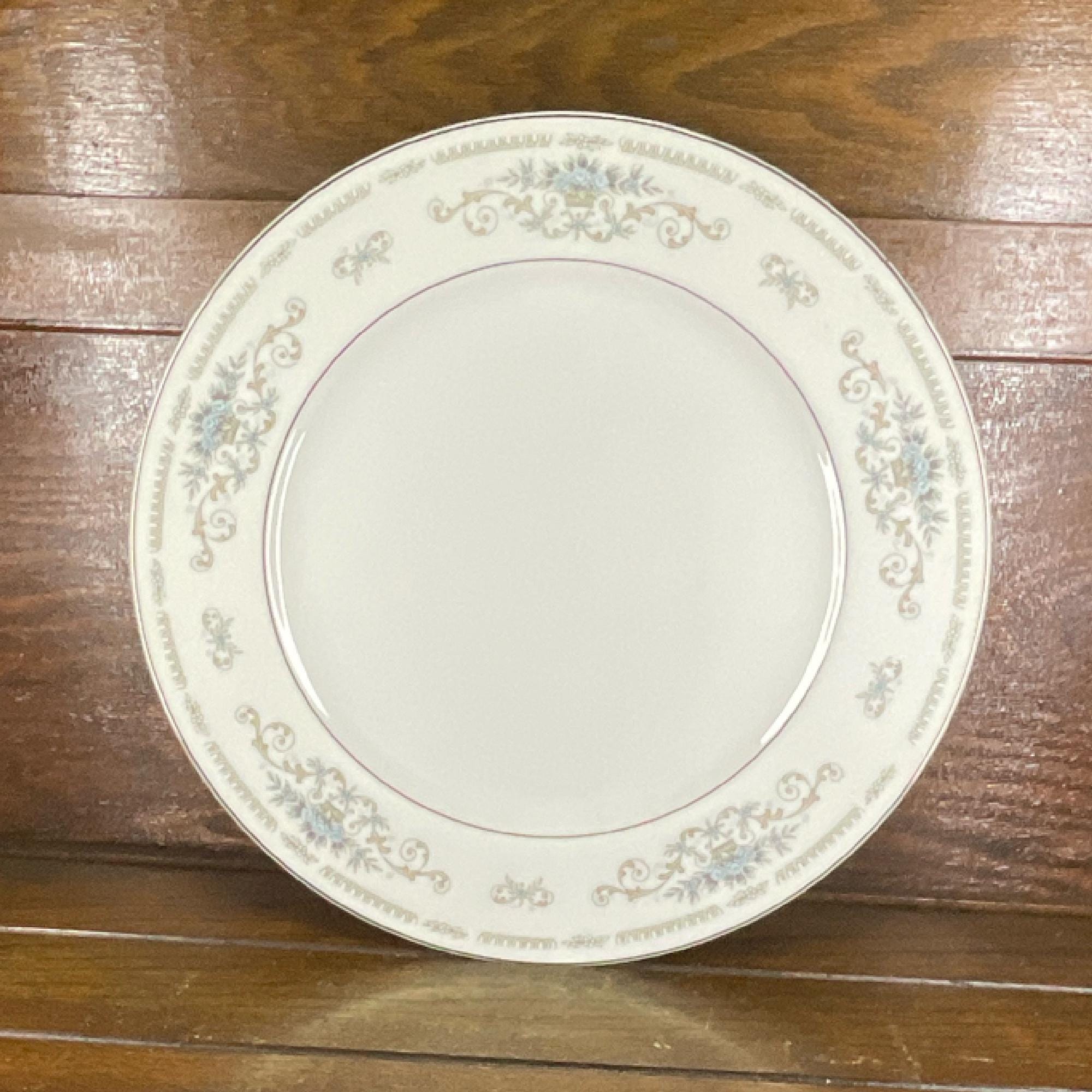 Vintage Diane Fine Porcelain China of Japan WADE Dinner Plate