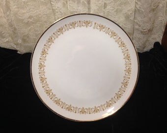 Sheffield Imperial Gold 504 Mustard Scroll Band Coupe Shape Fine China Gold Trim 10.5" Dinner Plate
