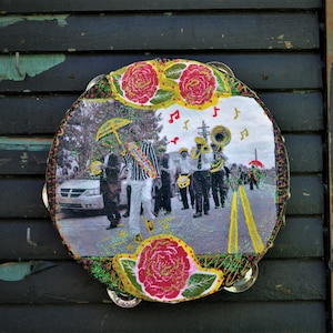 Nawlins&#39; theme tamborine - Second Line Dancin Man