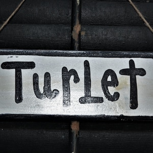 Turlet how locals in New Orleans say toliet.