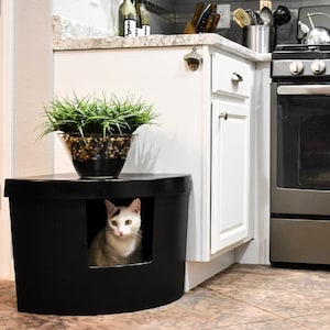 Kitangle Corner Kitty Litter Box image 6