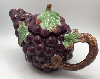Vintage Small Ceramic/Porcelain Single Serve GRAPE Teapot