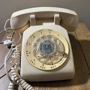 Vintage Beige Rotary Dial Desktop Telephone from Bell Systems by Western Electric Landline