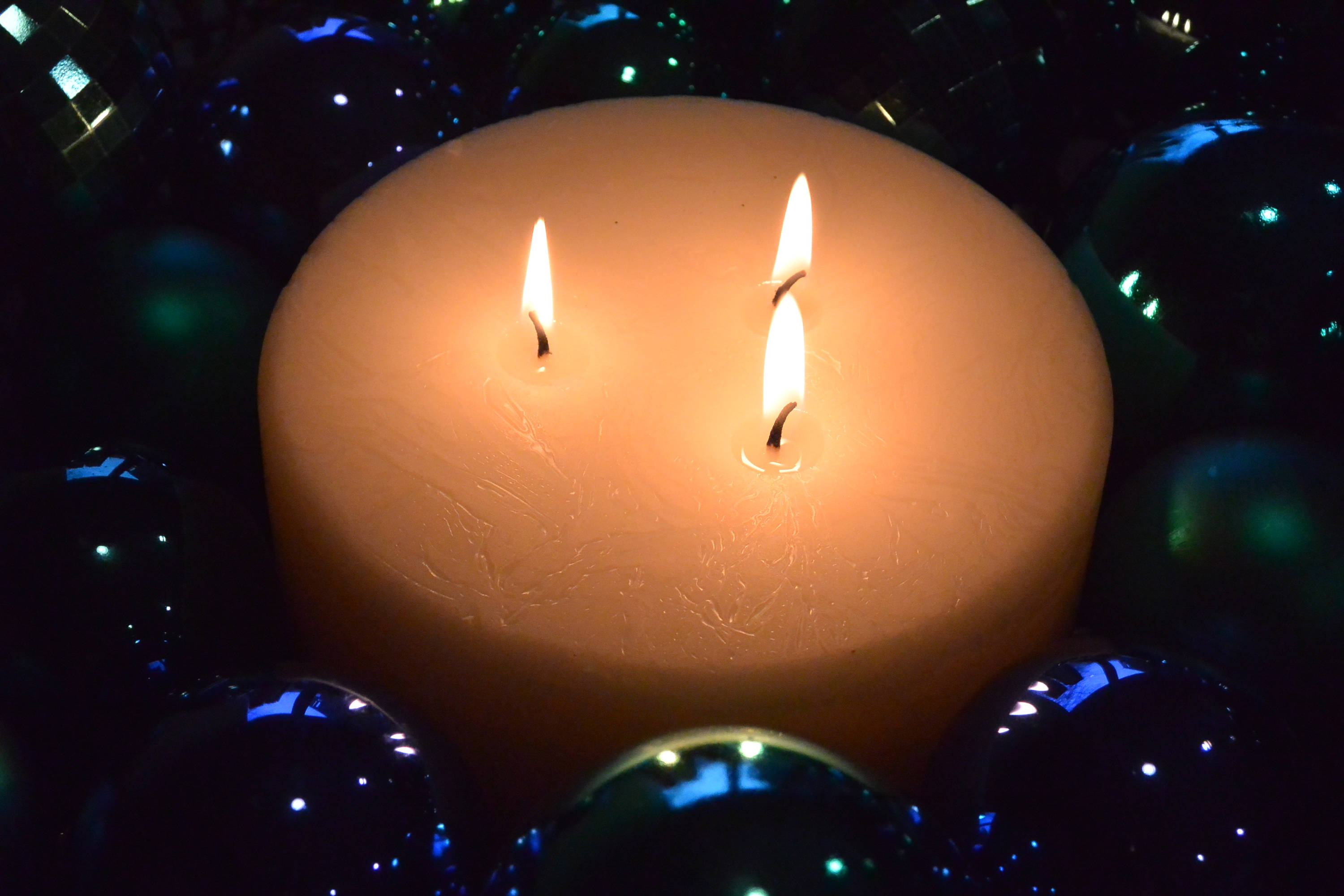 Custom hand poured 6 inch diameter candle with 3 cotton wicks