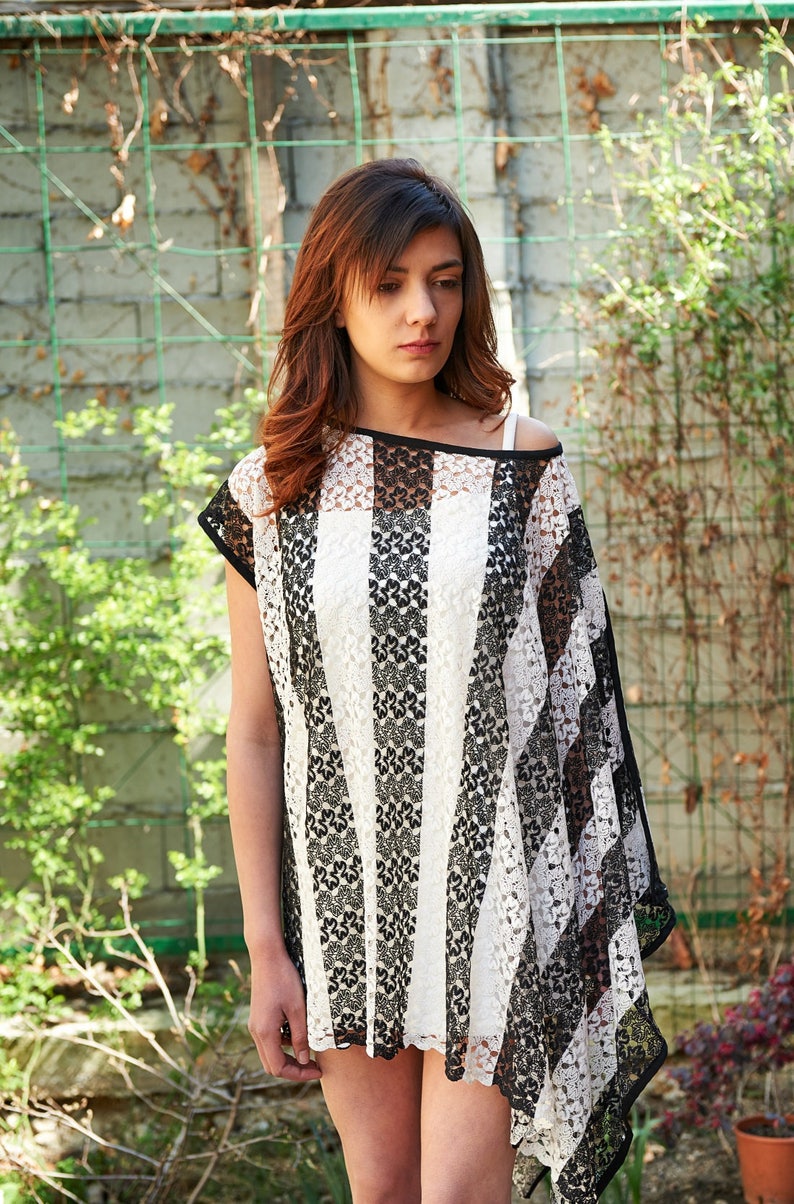 black and white tunic dress