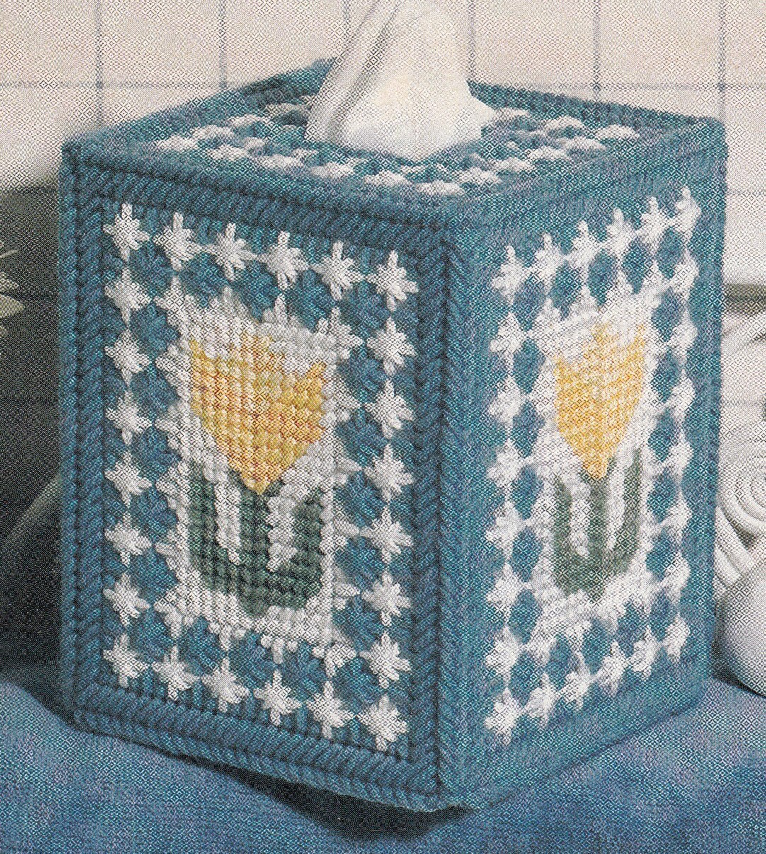 Vintage PDF Plastic Canvas Pattern - Tulip Tissue Box Cover - Etsy vintage-pdf-plastic-canvas-pattern-tulip-tissue-box-cover-etsy