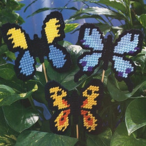 Plastic canvas vintage PDF pattern - Butterfly Plant Pokes
