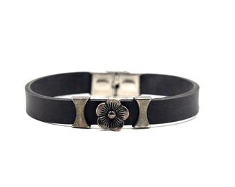 Blumenarmband aus recyceltem Fahrradschlauch, selbstjustierendes Armband, Damen-Blumenarmband, veganes Gummiarmband