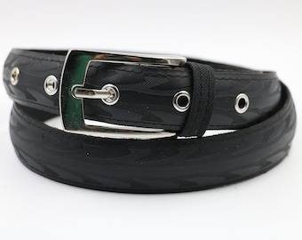 Black lined belt made from bicycle tires, recycled tire belt with inner lining, vegan and cruelty free belt