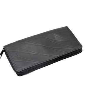 Maxi billetera en cámara de aire reciclada, billetera de mujer, billetera artesanal, billetera impermeable, billetera vegana con cremallera