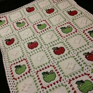 Cross-stitch Apple Baby Blanket image 3