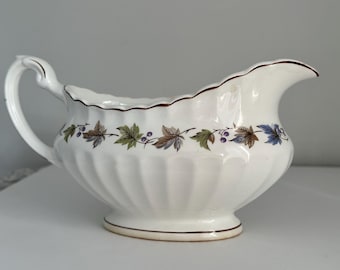Gravy Boat, J&G Meakin, Made in England, Leaf Pattern Classic White, Vintage Dining Table Decor, Home Shelf Kitchen, Collectible Country