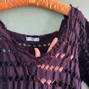 00s deep purple textured sheer 'new romantics' harlequin cut out blouse by free people afbeelding 7